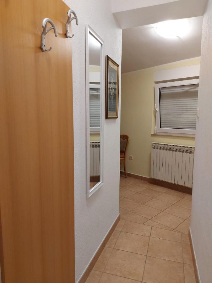 Apartman Luka Jadrtovac Exterior photo